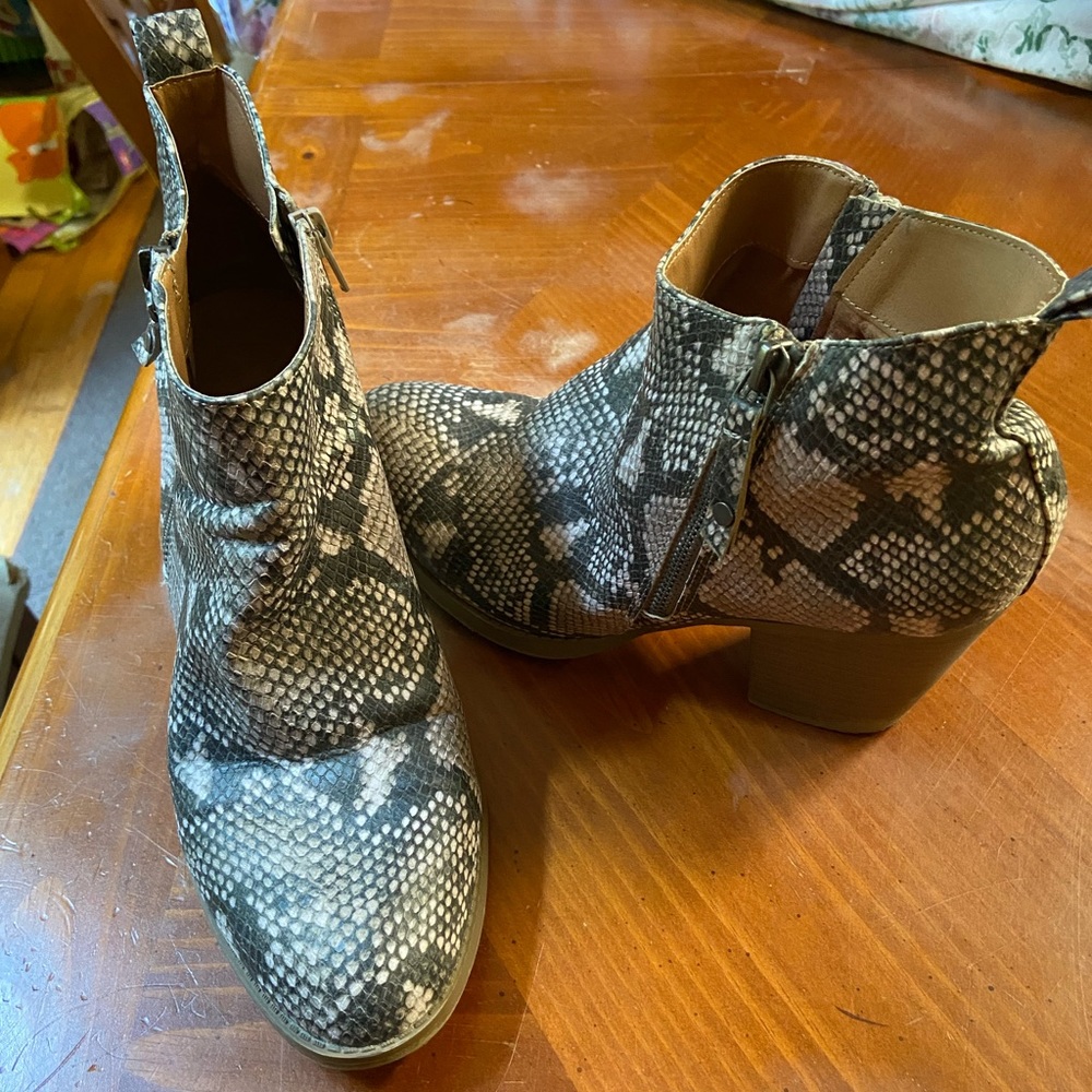 Universal Thread pink grey faux alligator boots.